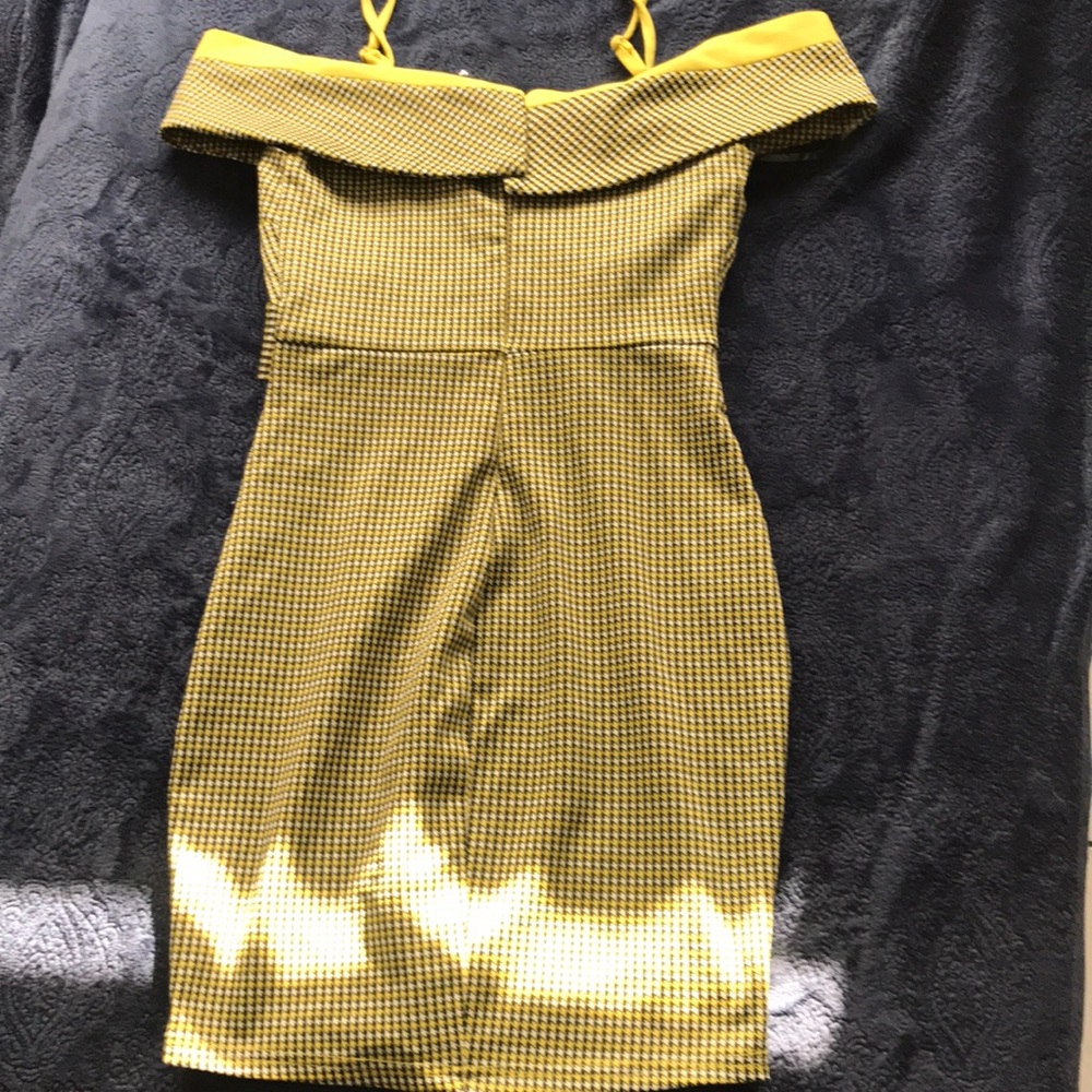 Dress - Picture 2 of 2